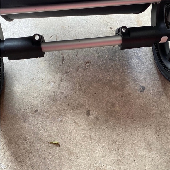 Bugaboo Chameleon adapter for comfort board item number 881591. NO BOARD! - Picture 3 of 4